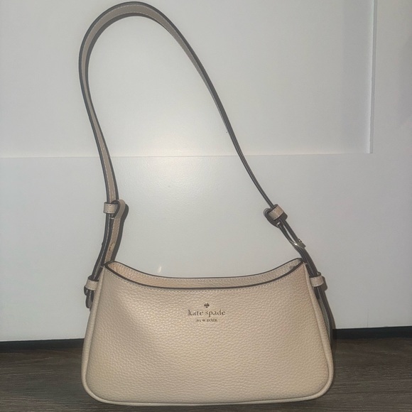 kate spade Handbags - Kate Spade Beige Shoulder Bag